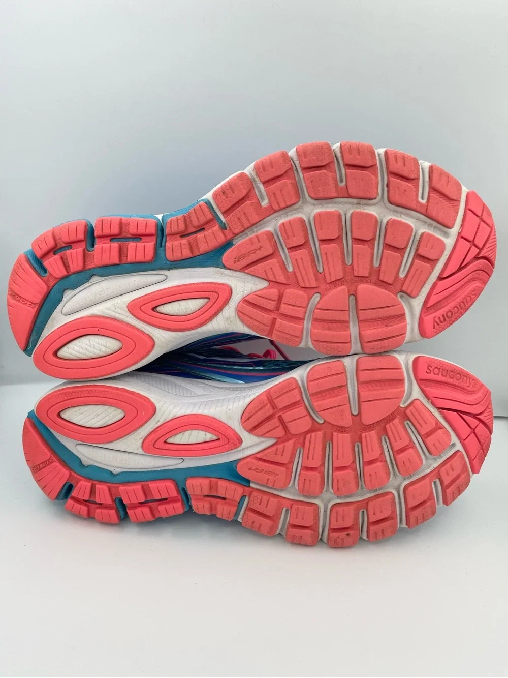 Saucony Ride 7 running sneakers women’s Size 8